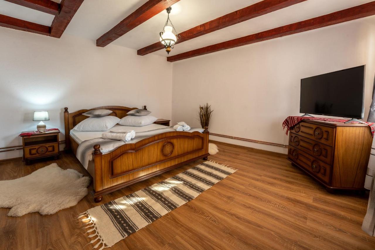 Hotel Casa Brutarului Crit Esterno foto