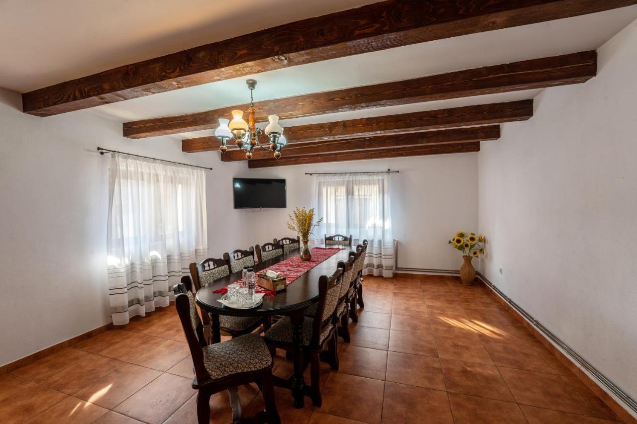 Hotel Casa Brutarului Crit Esterno foto
